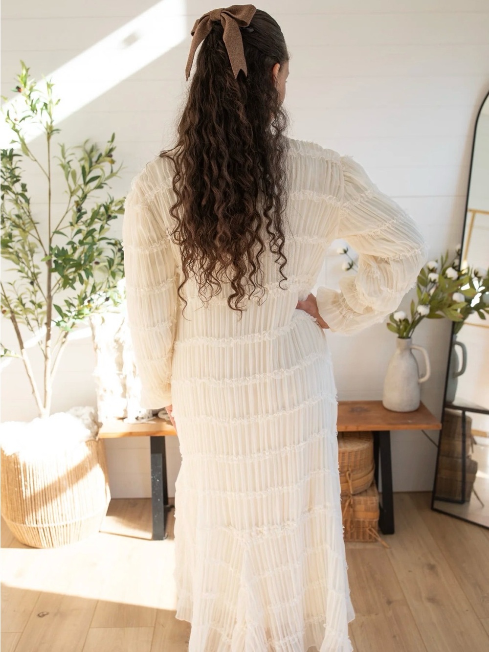 Dainty Jewells Cream Textured Long Sleeve Midi Dress - Picture 2 of 4